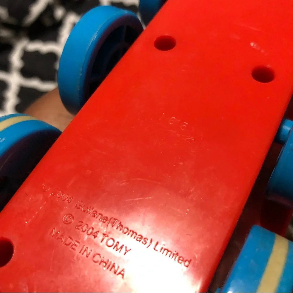 2004 TOMY Thomas & Friends Thomas Beginner Set: Thomas Replacement Train Toy.